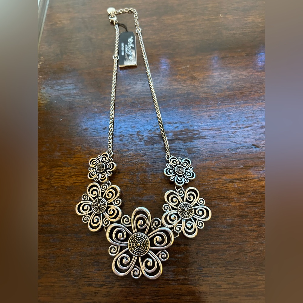 Scroll by Dillard’s Silver & Gold Swirl Floral Scroll Necklace Chunky NWT